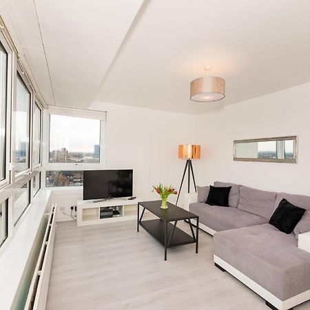 Panoramic Views Of The London Skyline Apartment Exterior photo