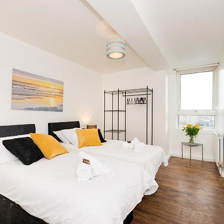 Panoramic Views Of The London Skyline Apartment Exterior photo