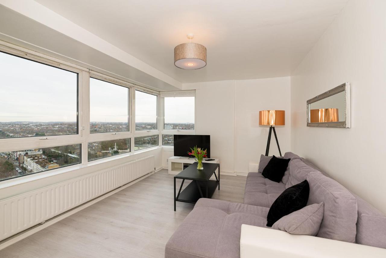 Panoramic Views Of The London Skyline Apartment Exterior photo