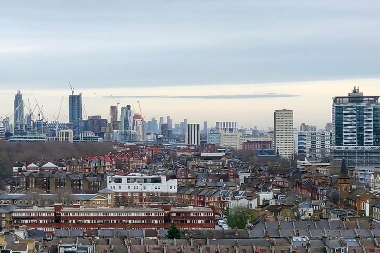 Panoramic Views Of The London Skyline Apartment Exterior photo