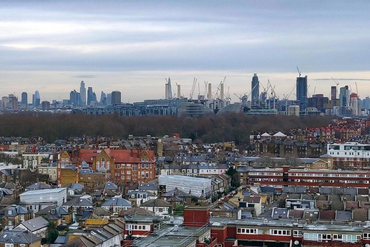 Panoramic Views Of The London Skyline Apartment Exterior photo